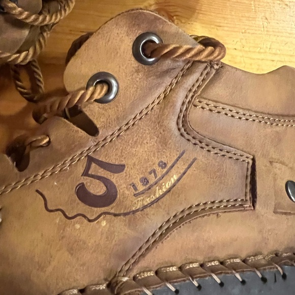 Source Unknown Tan Leather Boots with Black Soles main image 8